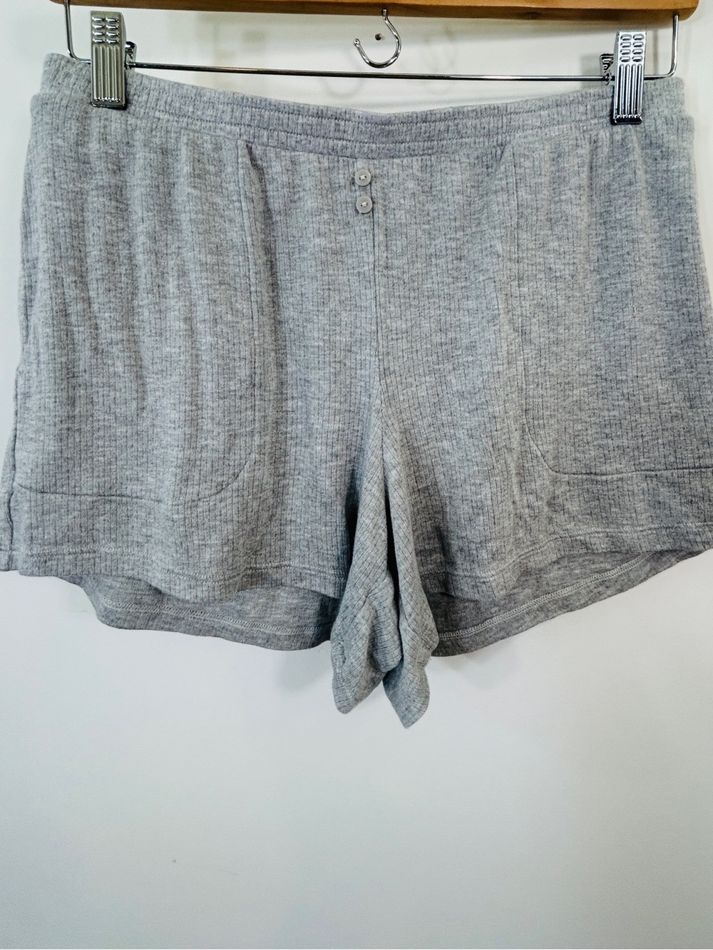 Soma Light Gray Ribbed Knit Athletic Lounge Shorts